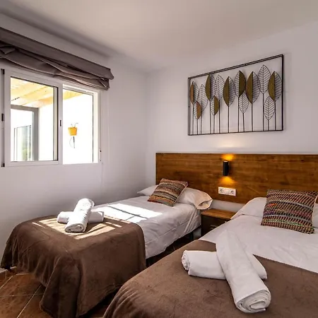 Palm Tree Villa - 5Bdr Paradise Pool / Chill Out Beds Torremolinos Extérieur photo